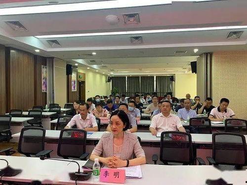 娱乐吃瓜高考体育,高考学子活力满满