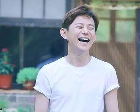 龅牙娱乐吃瓜,揭秘娱乐圈吃瓜背后的真相与笑料